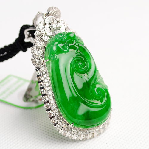 翡翠真假分不清？華德防偽教您科學鑒別真偽